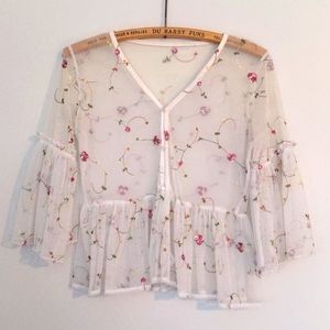 Beautiful sheer floral flared sleeve blouse S